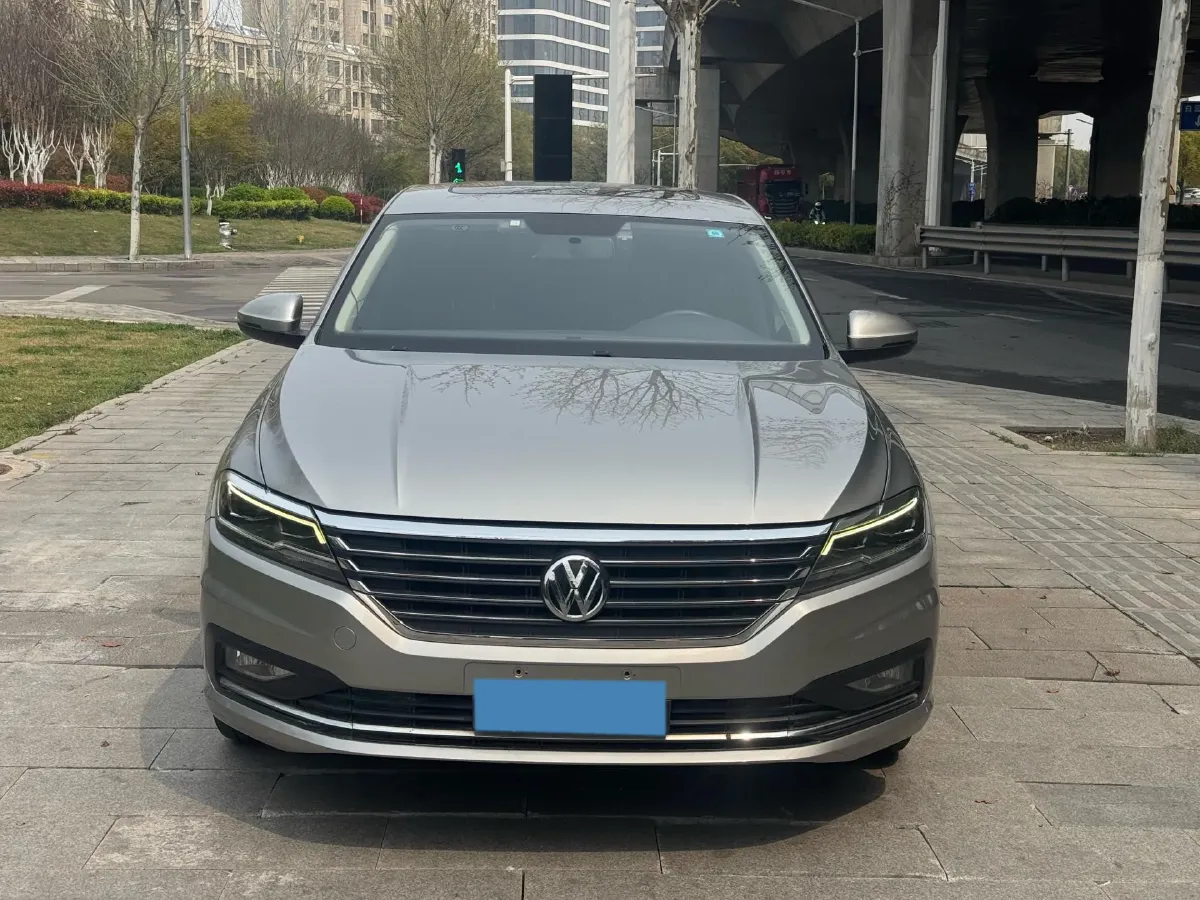 2018 Skoda Karoq 1.4T 150HP L4 7DCT,autocango,china used car exporter,china ev exporter,chinese used car exporter,chinese used ev exporter