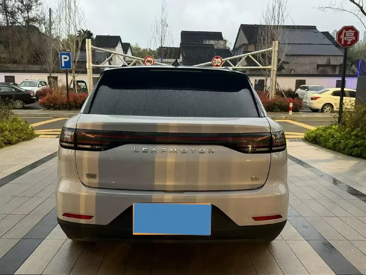 2024 Leapmotor C11 1.5L 95HP L4 REEV 43.74KWH,autocango,china used car exporter,china ev exporter,chinese used car exporter,chinese used ev exporter