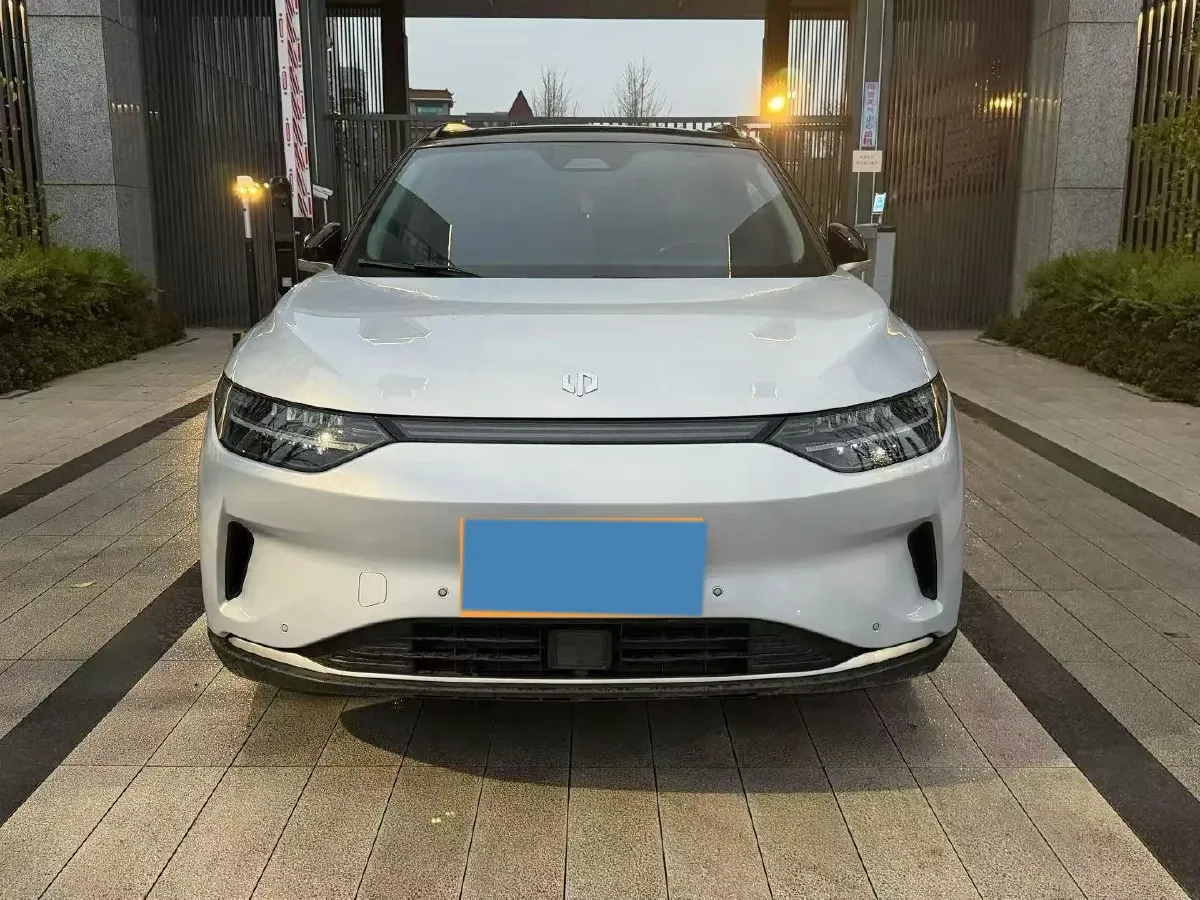 2024 Leapmotor C11 1.5L 95HP L4 REEV 43.74KWH,autocango,china used car exporter,china ev exporter,chinese used car exporter,chinese used ev exporter