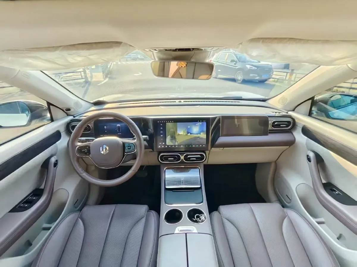 2024 Leapmotor C11 1.5L 95HP L4 REEV 43.74KWH,autocango,china used car exporter,china ev exporter,chinese used car exporter,chinese used ev exporter