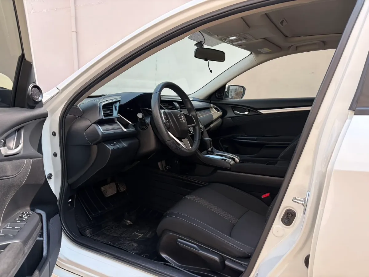 2019 Honda Civic 1.5T 177HP L4 CVT,autocango,china used car exporter,china ev exporter,chinese used car exporter,chinese used ev exporter