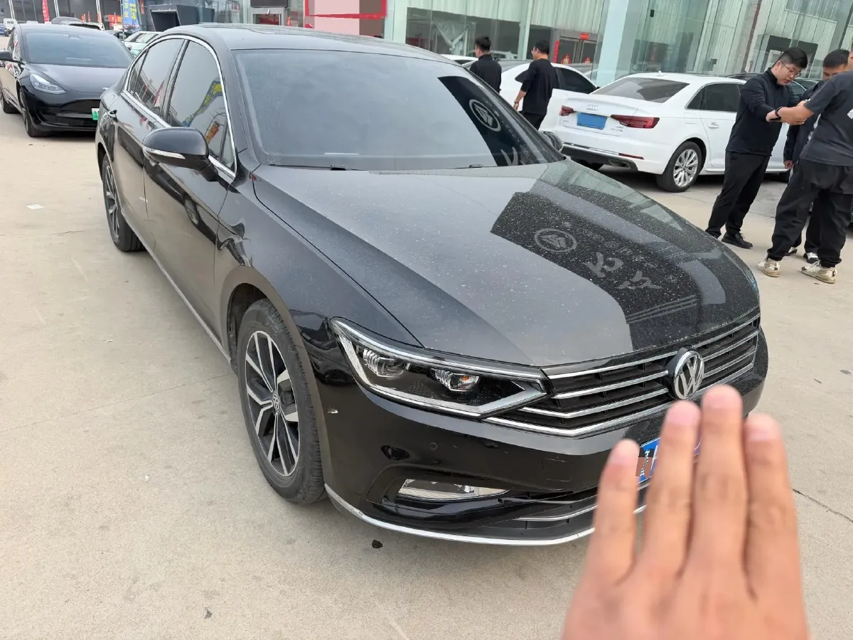 2020 Volkswagen Magotan 2.0T 186HP L4 7DCT,autocango,china used car exporter,china ev exporter,chinese used car exporter,chinese used ev exporter