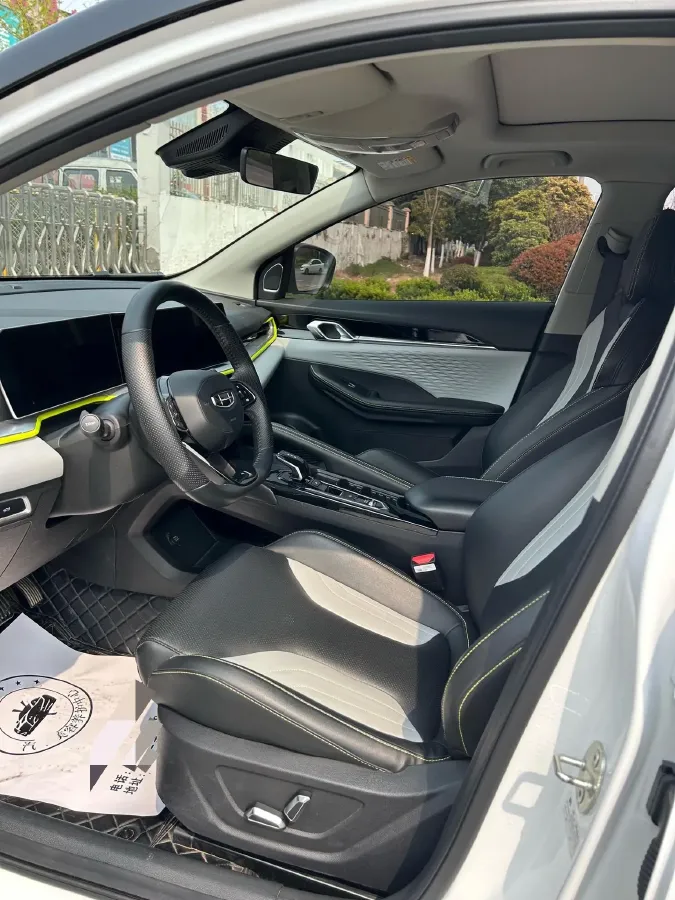 2022 Geely Coolray 1.5T 181HP L4 7DCT,autocango,china used car exporter,china ev exporter,chinese used car exporter,chinese used ev exporter