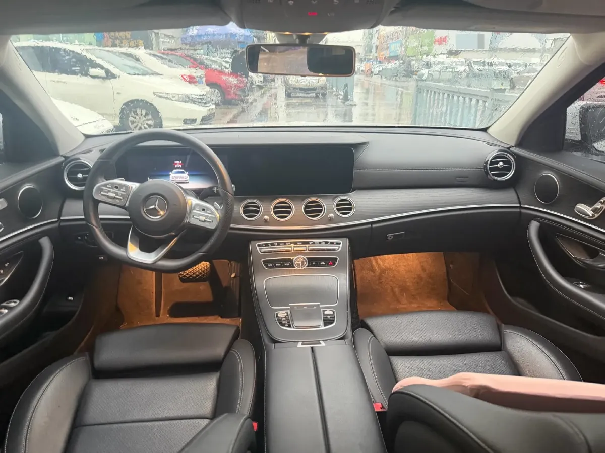 2020 Mercedes-Benz E Class 1.5T 184HP L4 9AT,autocango,china used car exporter,china ev exporter,chinese used car exporter,chinese used ev exporter