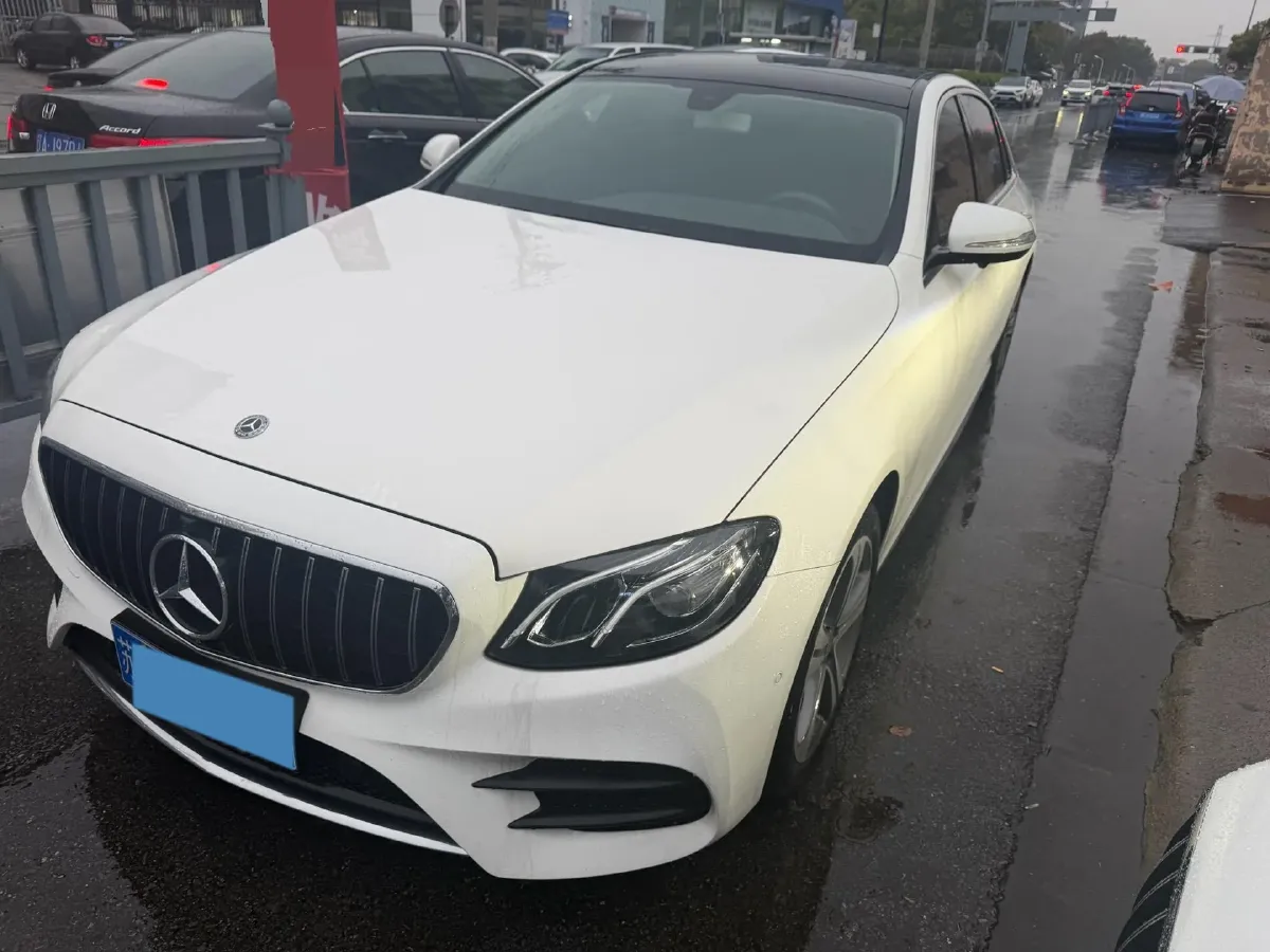 2020 Mercedes-Benz E Class 1.5T 184HP L4 9AT,autocango,china used car exporter,china ev exporter,chinese used car exporter,chinese used ev exporter
