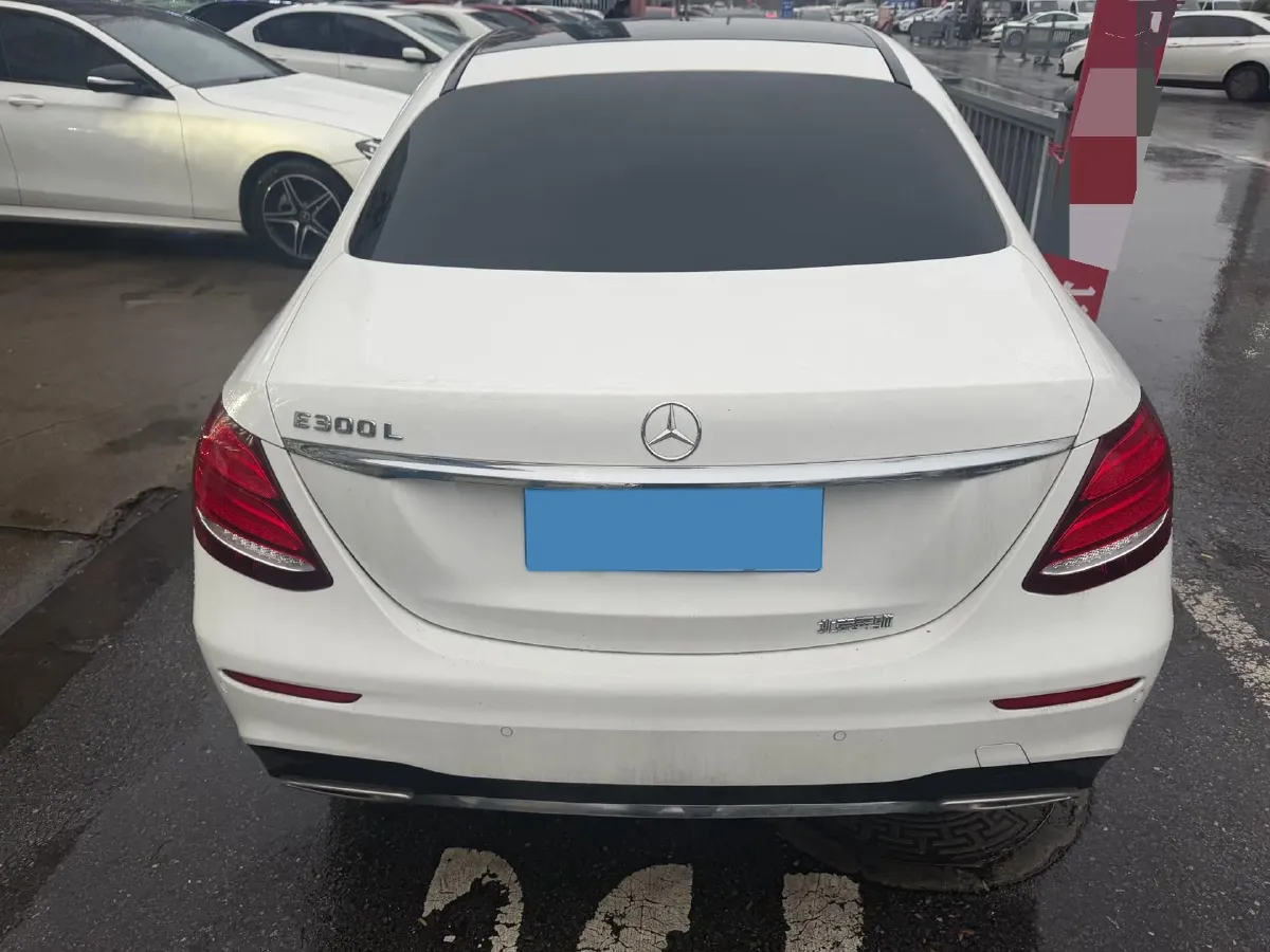 2020 Mercedes-Benz E Class 1.5T 184HP L4 9AT,autocango,china used car exporter,china ev exporter,chinese used car exporter,chinese used ev exporter