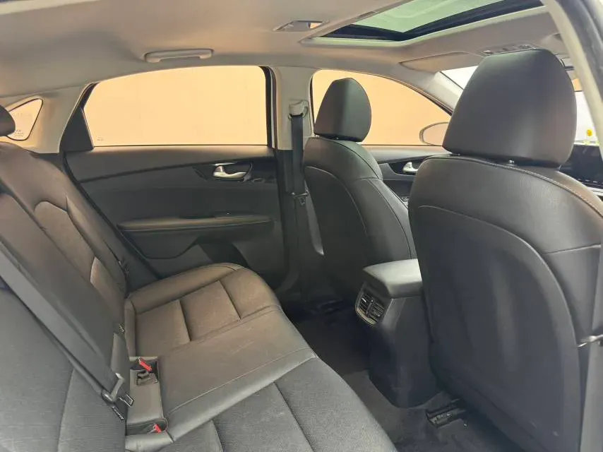 2021 Kia K3 1.5L 115HP L4 CVT,autocango,china used car exporter,china ev exporter,chinese used car exporter,chinese used ev exporter