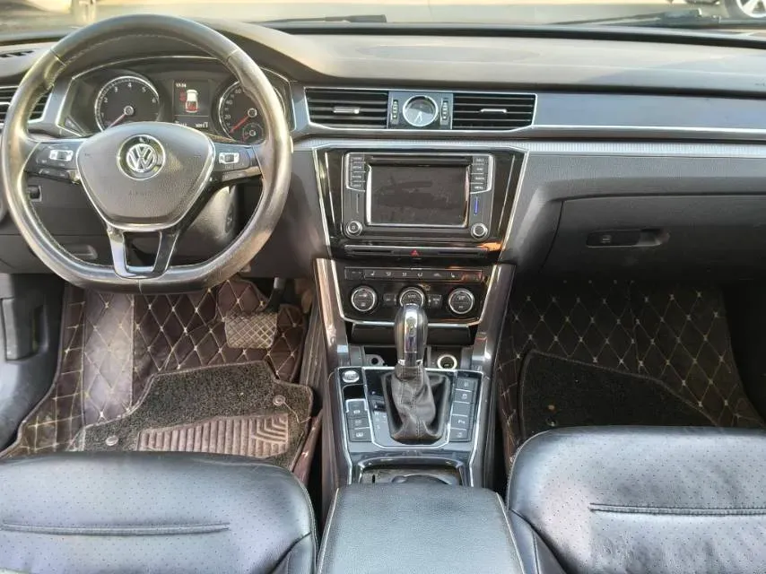 2017 Volkswagen Passat 1.8T 180HP L4 7DCT,autocango,china used car exporter,china ev exporter,chinese used car exporter,chinese used ev exporter