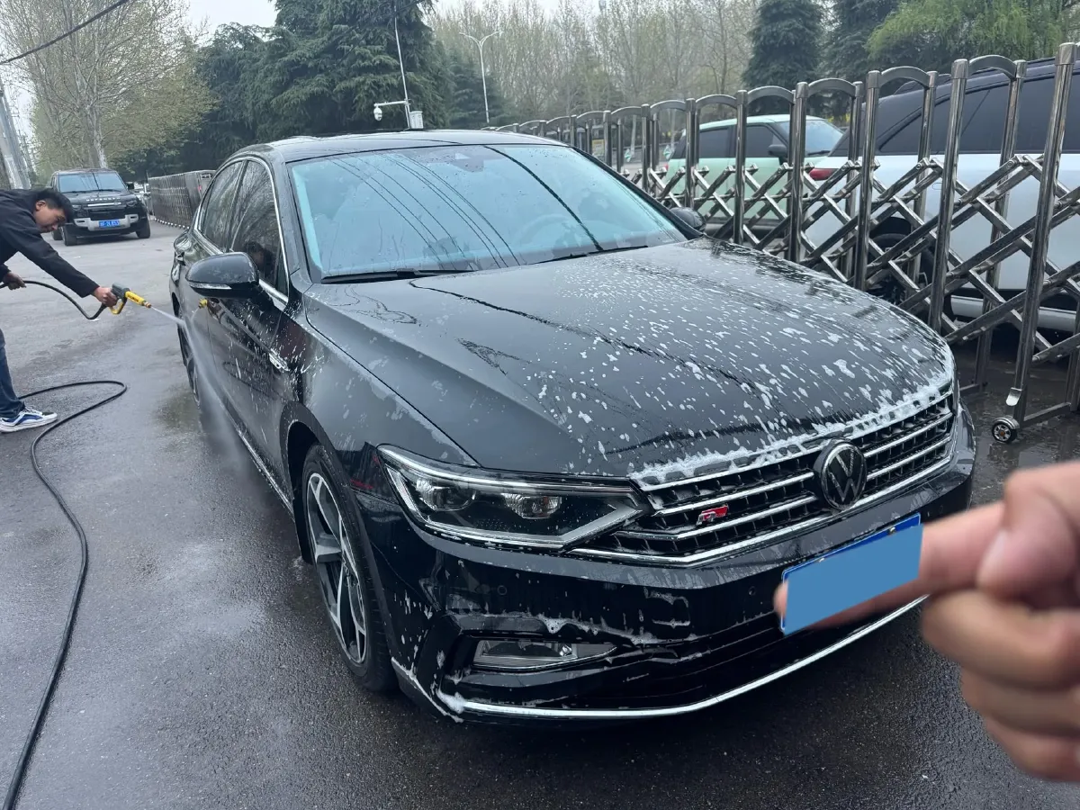 2023 Volkswagen Magotan 2.0T 186HP L4 7DCT,autocango,china used car exporter,china ev exporter,chinese used car exporter,chinese used ev exporter