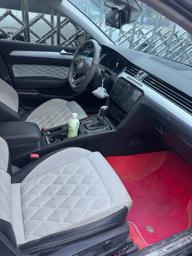 2023 Volkswagen Magotan 2.0T 186HP L4 7DCT,autocango,china used car exporter,china ev exporter,chinese used car exporter,chinese used ev exporter