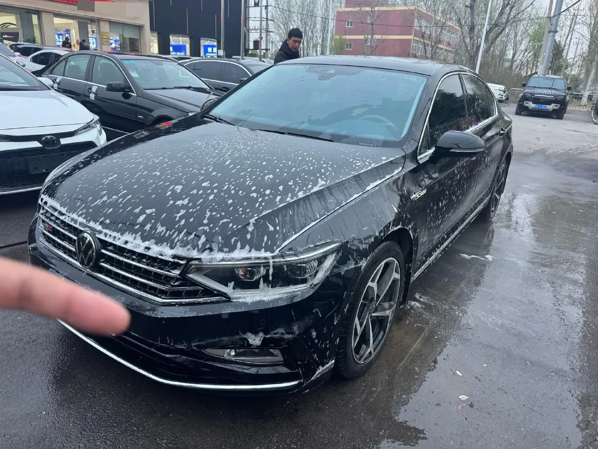 2023 Volkswagen Magotan 2.0T 186HP L4 7DCT,autocango,china used car exporter,china ev exporter,chinese used car exporter,chinese used ev exporter