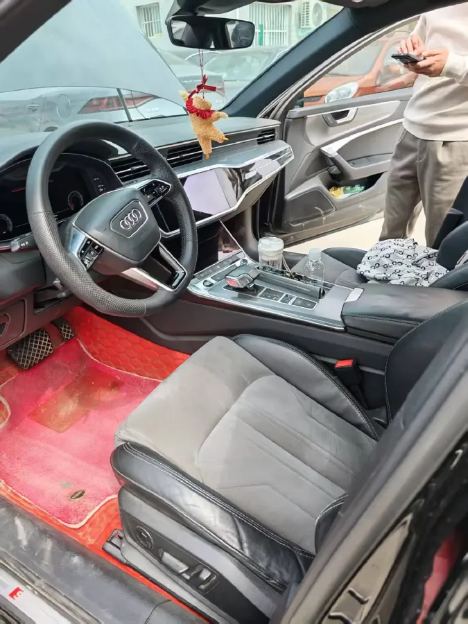 2020 Audi A6L 2.0T 224HP L4 7DCT,autocango,china used car exporter,china ev exporter,chinese used car exporter,chinese used ev exporter