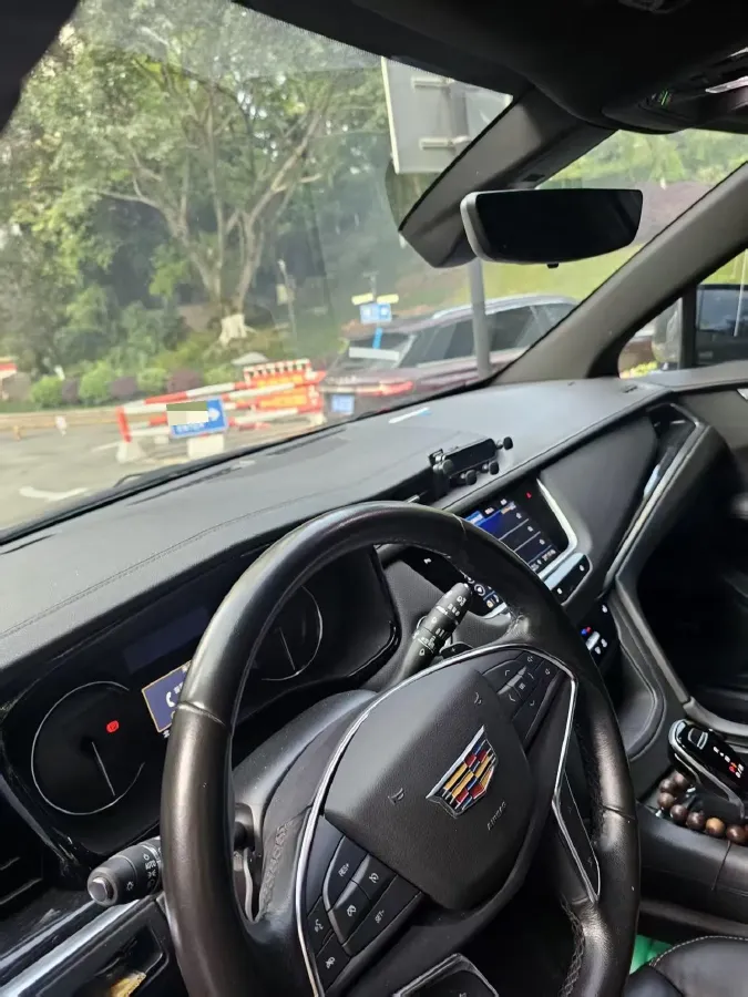 2020 Cadillac XT5 2.0T 237HP L4 9AT,autocango,china used car exporter,china ev exporter,chinese used car exporter,chinese used ev exporter