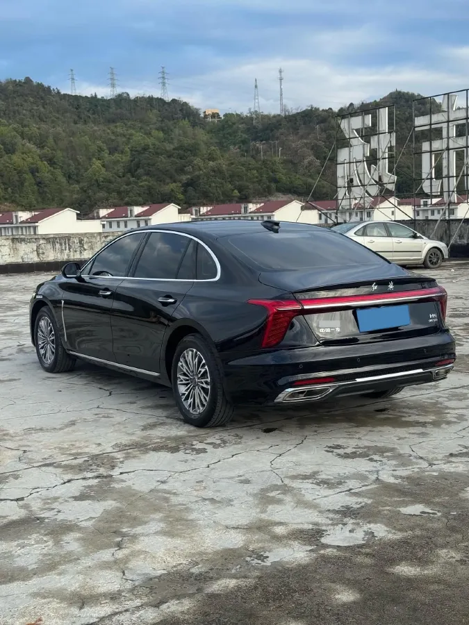 2025 HongQi H5 1.5T 169HP L4 7DCT,autocango,china used car exporter,china ev exporter,chinese used car exporter,chinese used ev exporter