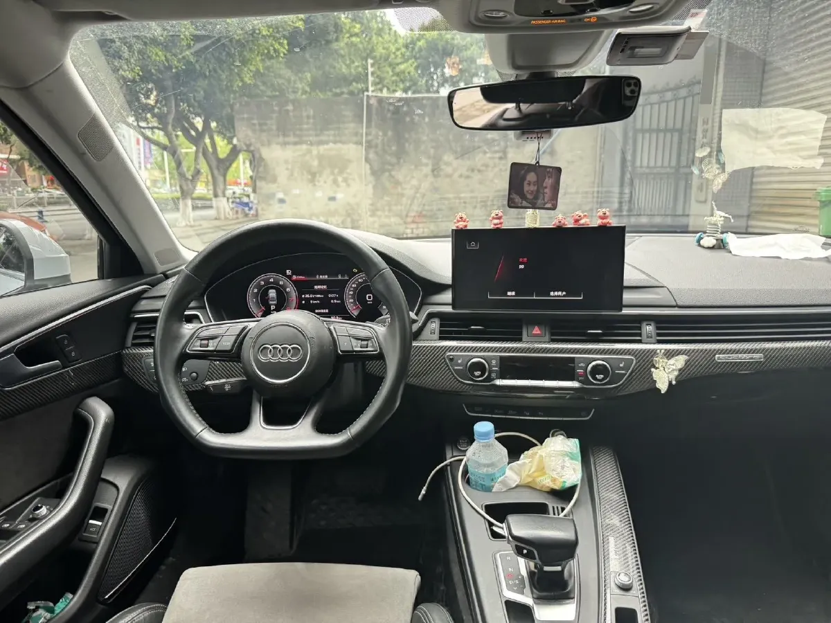 2020 Audi A4L 2.0T 252HP L4 7DCT,autocango,china used car exporter,china ev exporter,chinese used car exporter,chinese used ev exporter