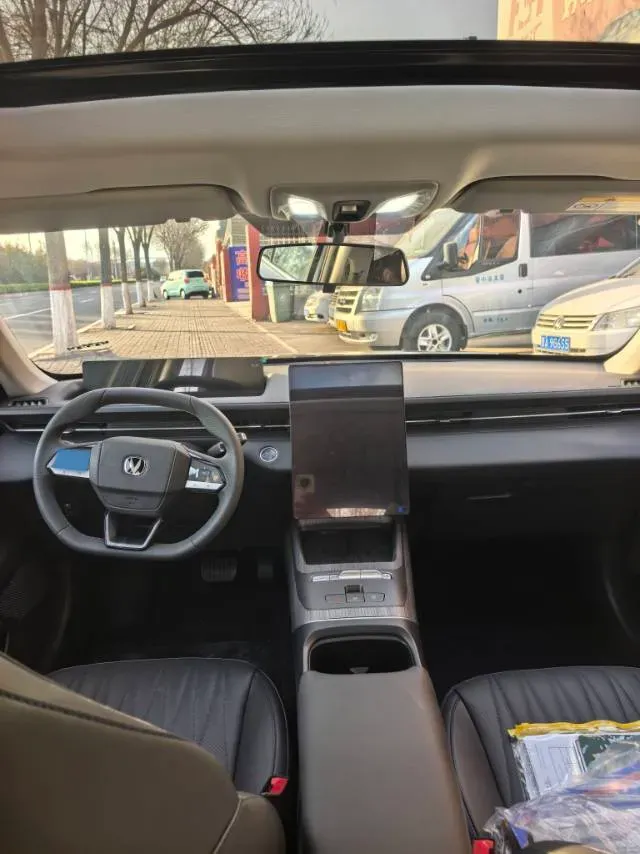 2025 ChangAn EadoPHEV 1.5L 98HP L4 E-CVT PHEV,autocango,china used car exporter,china ev exporter,chinese used car exporter,chinese used ev exporter