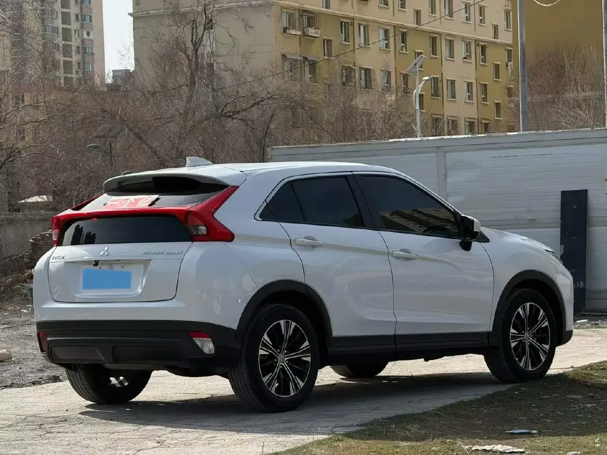 2021 Mitsubishi Eclipse Cross 1.5T 170HP L4 CVT,autocango,china used car exporter,china ev exporter,chinese used car exporter,chinese used ev exporter
