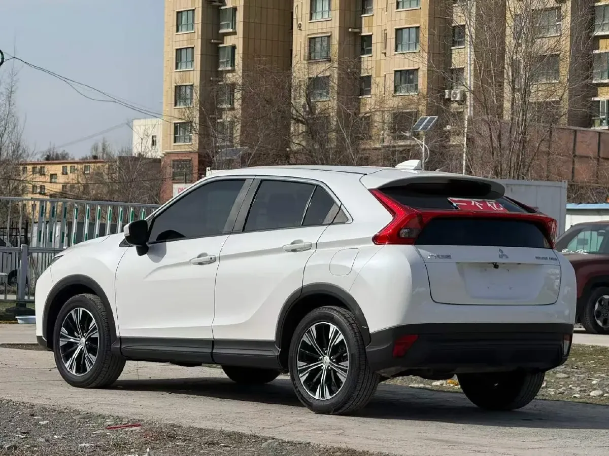 2021 Mitsubishi Eclipse Cross 1.5T 170HP L4 CVT,autocango,china used car exporter,china ev exporter,chinese used car exporter,chinese used ev exporter