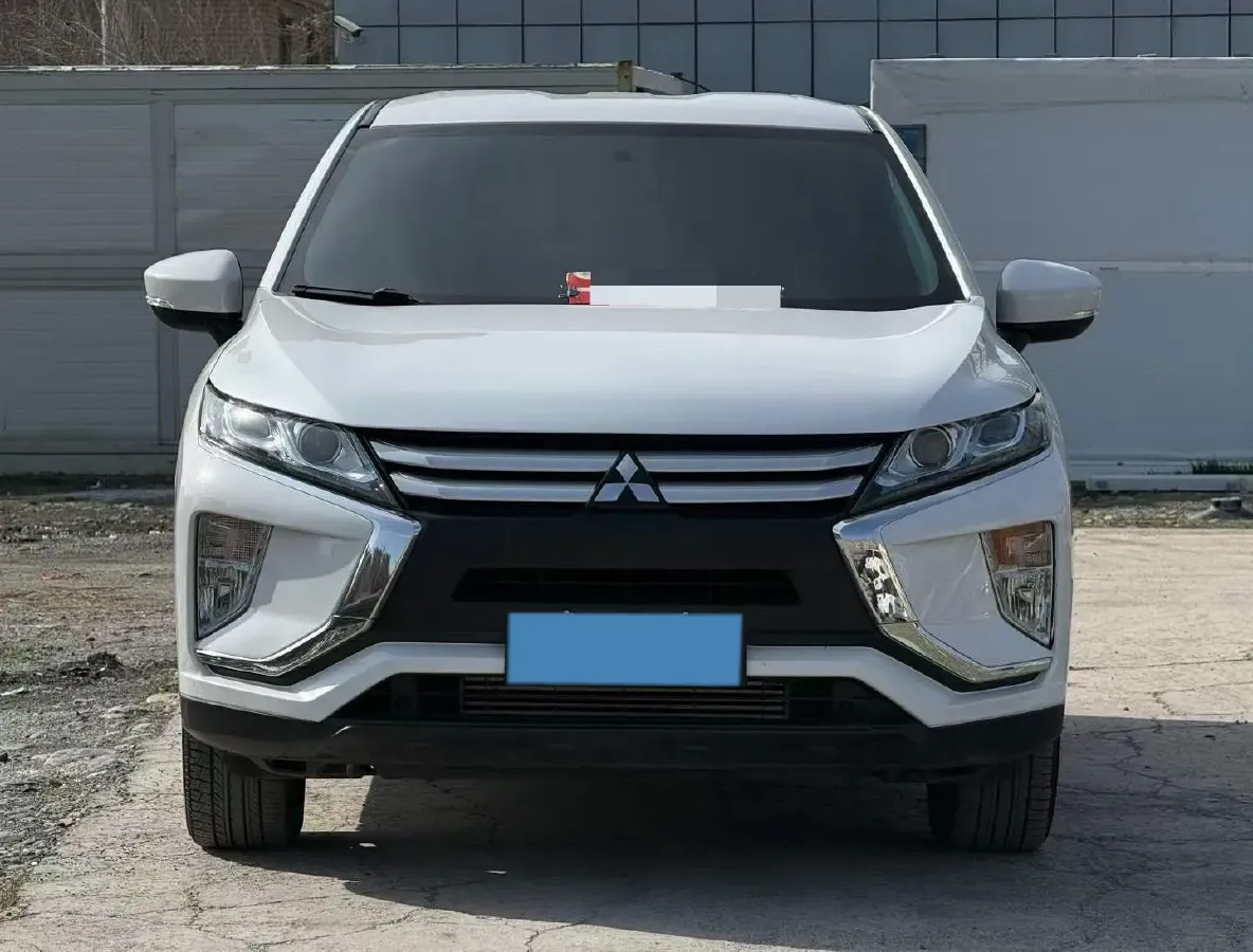 2021 Mitsubishi Eclipse Cross 1.5T 170HP L4 CVT,autocango,china used car exporter,china ev exporter,chinese used car exporter,chinese used ev exporter