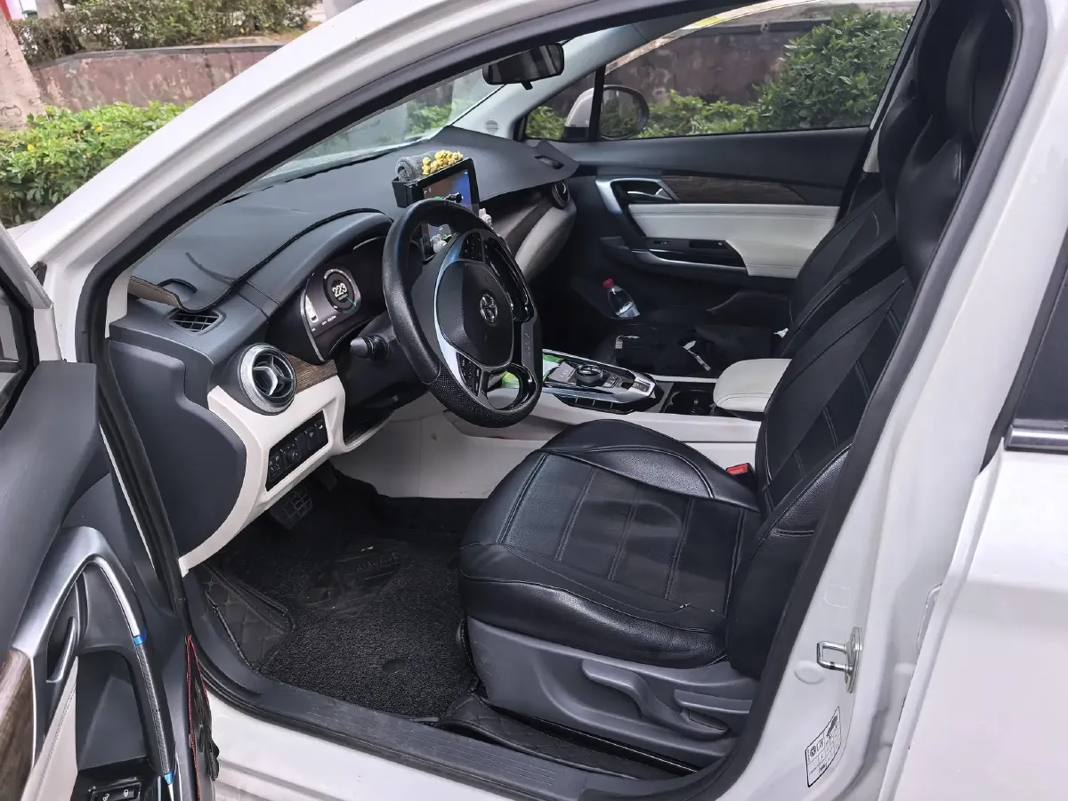 2018 BeiJing Auto EU5 BEV 53.66KWH,autocango,china used car exporter,china ev exporter,chinese used car exporter,chinese used ev exporter