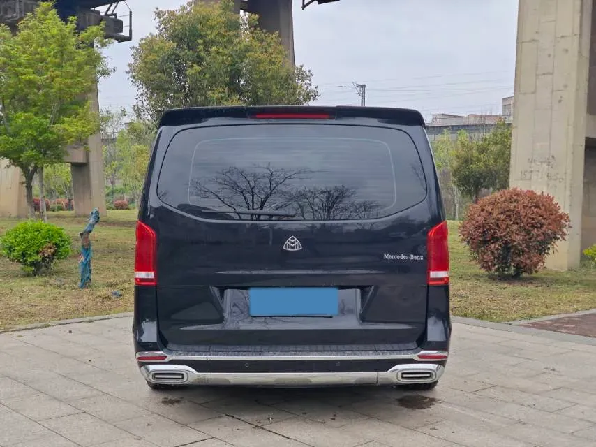 2021 Mercedes-Benz Vito 2.0T 211HP L4 9AT,autocango,china used car exporter,china ev exporter,chinese used car exporter,chinese used ev exporter