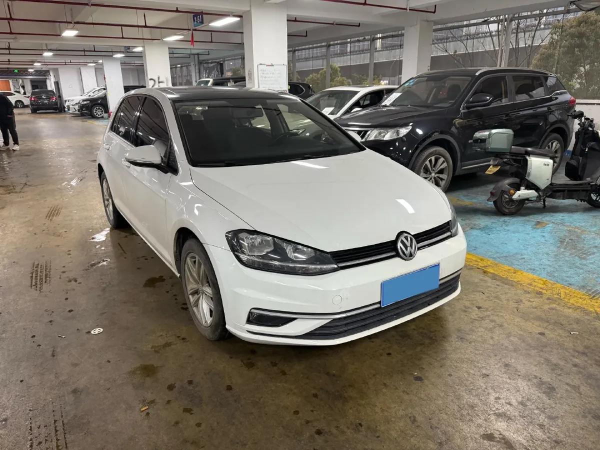 2018 Volkswagen Golf 1.6L 110HP L4 6AT,autocango,china used car exporter,china ev exporter,chinese used car exporter,chinese used ev exporter