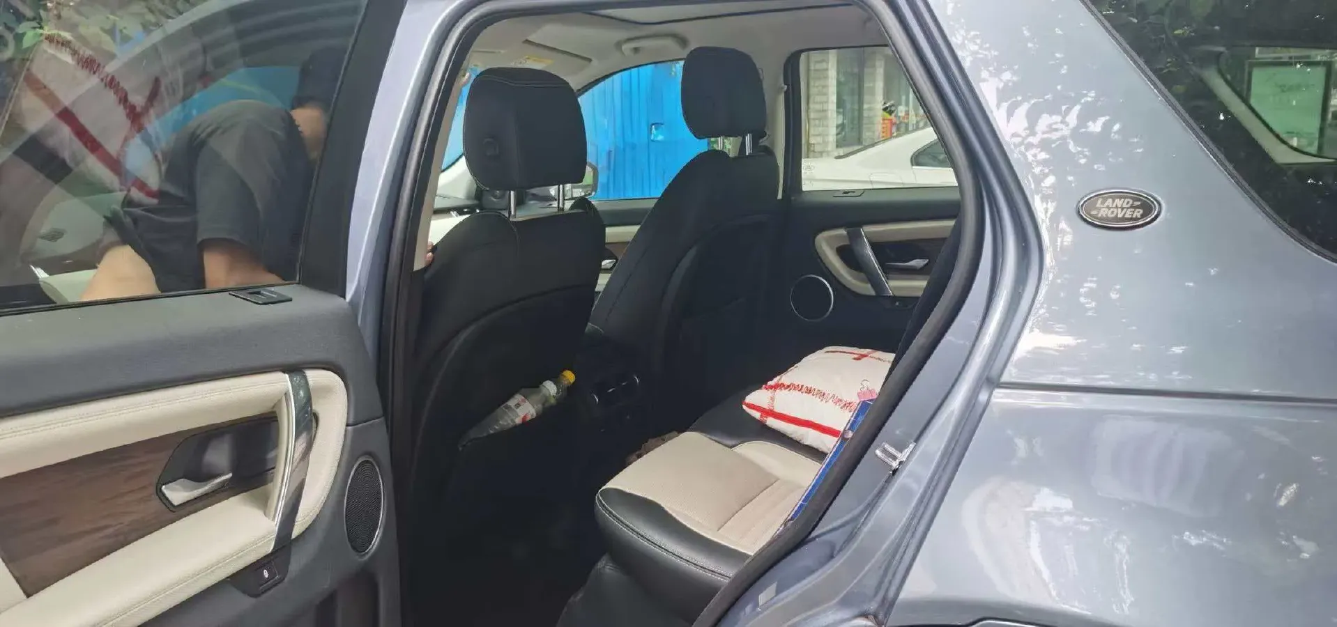 2020 Land Rover Discovery Sport 2.0T 249HP L4 9AT,autocango,china used car exporter,china ev exporter,chinese used car exporter,chinese used ev exporter