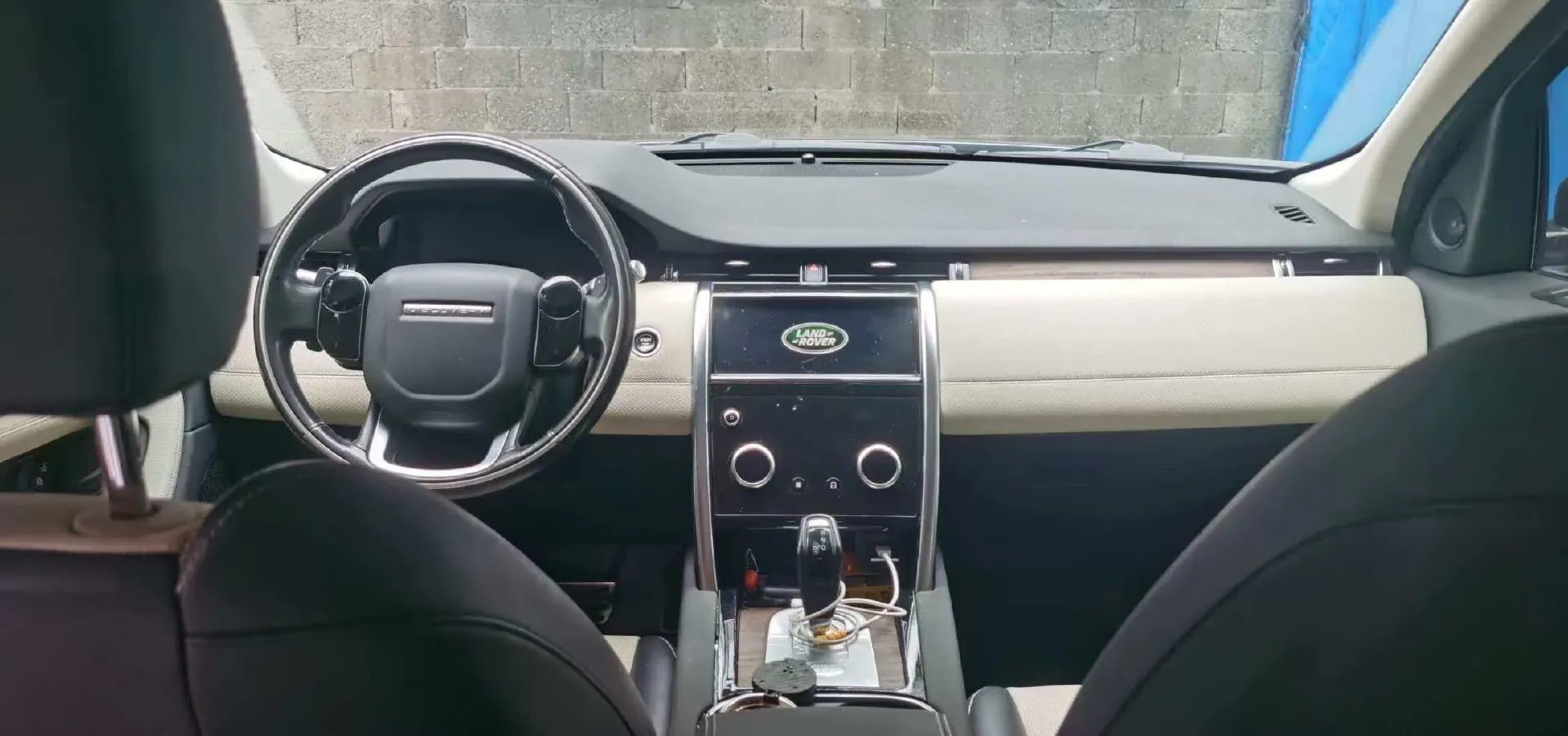 2020 Land Rover Discovery Sport 2.0T 249HP L4 9AT,autocango,china used car exporter,china ev exporter,chinese used car exporter,chinese used ev exporter