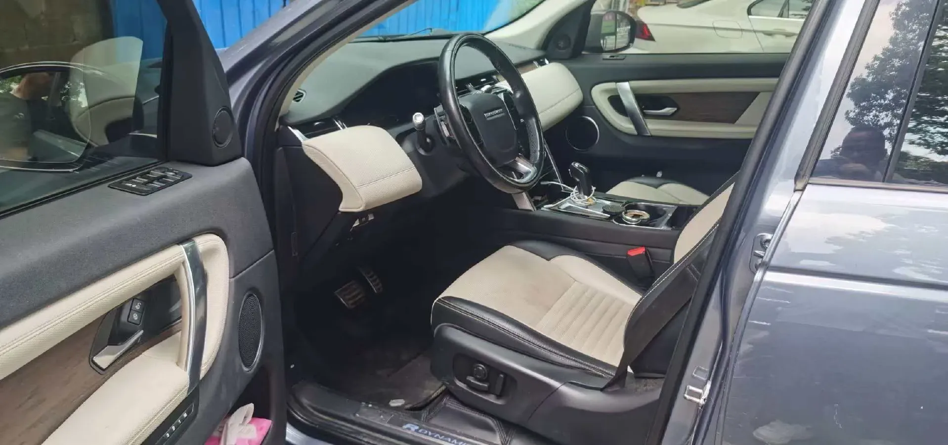 2020 Land Rover Discovery Sport 2.0T 249HP L4 9AT,autocango,china used car exporter,china ev exporter,chinese used car exporter,chinese used ev exporter