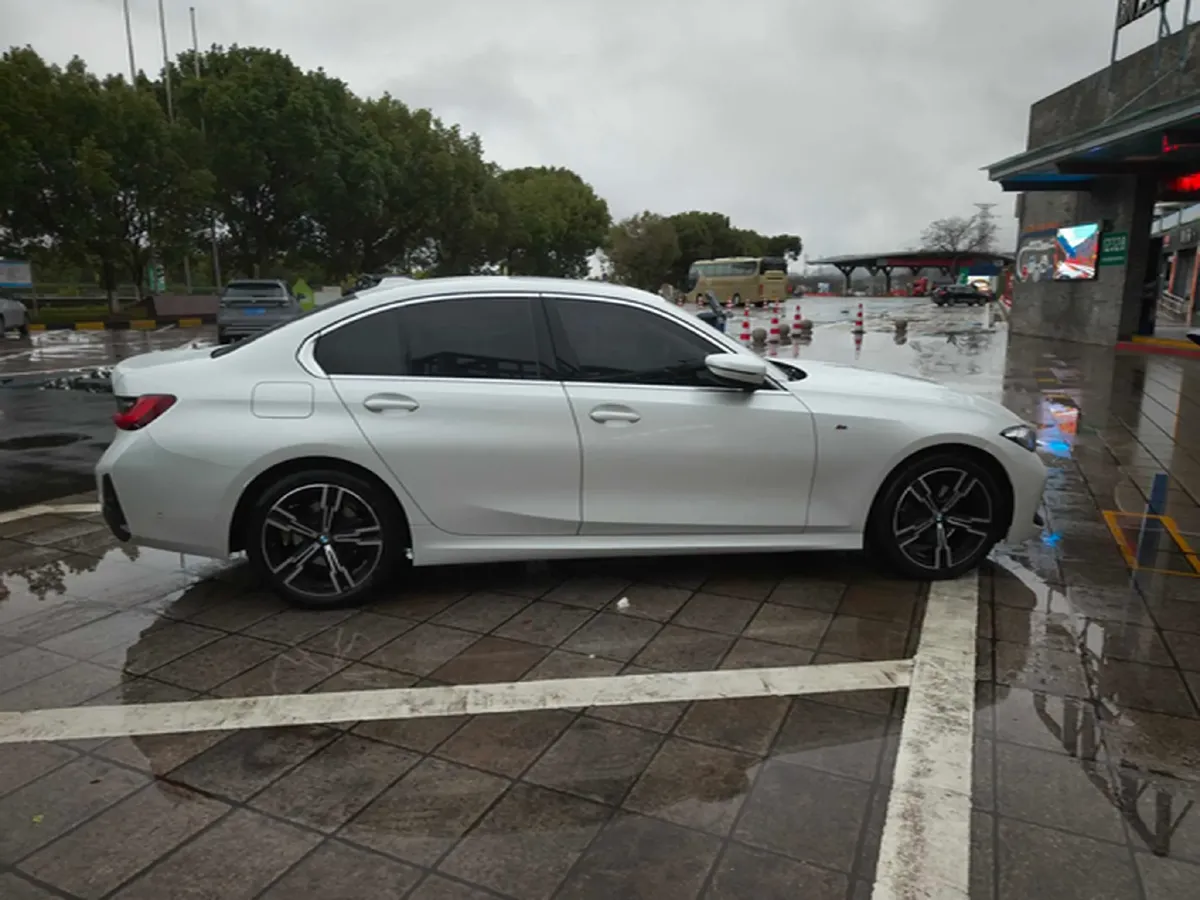 2023 BMW 3 Series 2.0T 184HP L4 8AT,autocango,china used car exporter,china ev exporter,chinese used car exporter,chinese used ev exporter