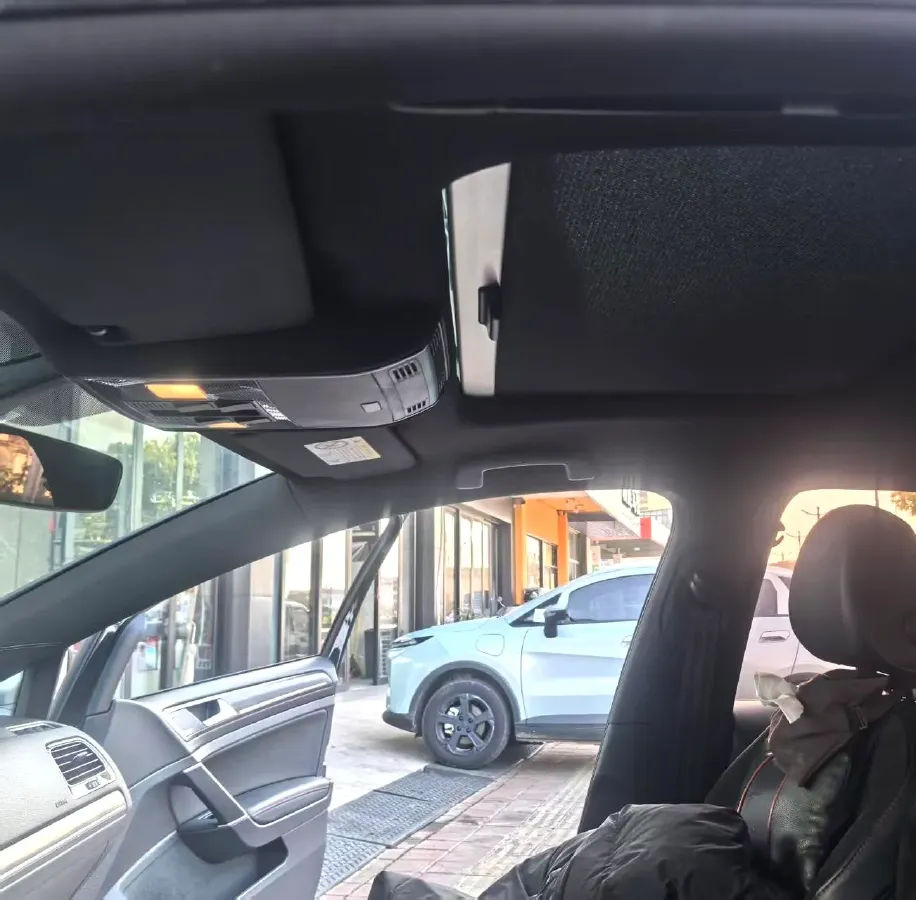 2018 Volkswagen GolfGTI 2.0T 220HP L4 7DCT,autocango,china used car exporter,china ev exporter,chinese used car exporter,chinese used ev exporter