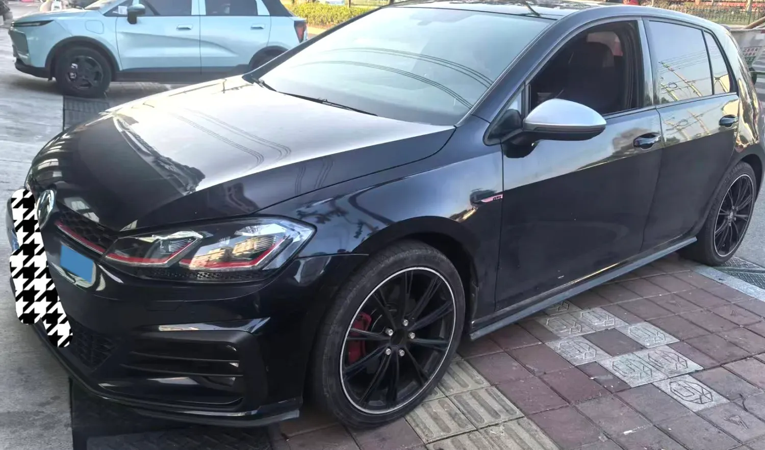 2018 Volkswagen GolfGTI 2.0T 220HP L4 7DCT,autocango,china used car exporter,china ev exporter,chinese used car exporter,chinese used ev exporter