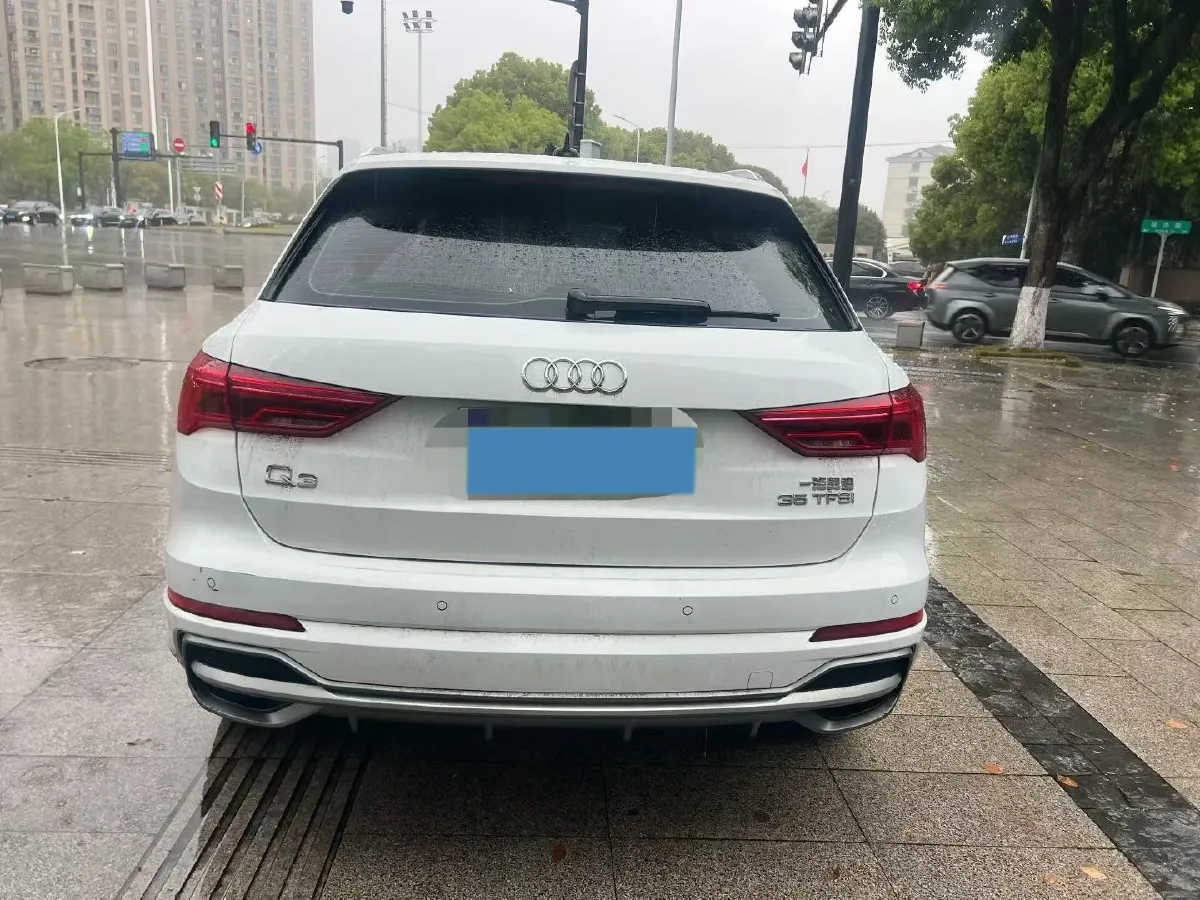 2022 Audi Q3 1.4T 150HP L4 7DCT,autocango,china used car exporter,china ev exporter,chinese used car exporter,chinese used ev exporter