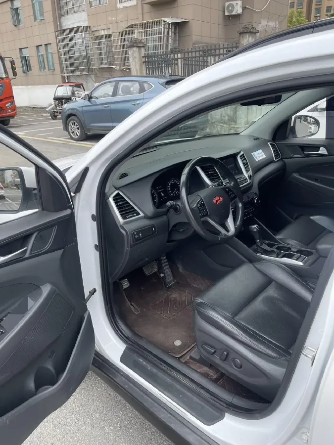 2018 Hyundai Tucson 1.6T 177HP L4 7DCT,autocango,china used car exporter,china ev exporter,chinese used car exporter,chinese used ev exporter