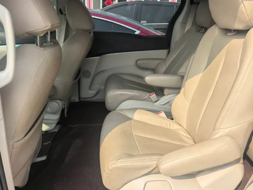 2021 Buick GL8 2.0T 237HP L4 9AT,autocango,china used car exporter,china ev exporter,chinese used car exporter,chinese used ev exporter