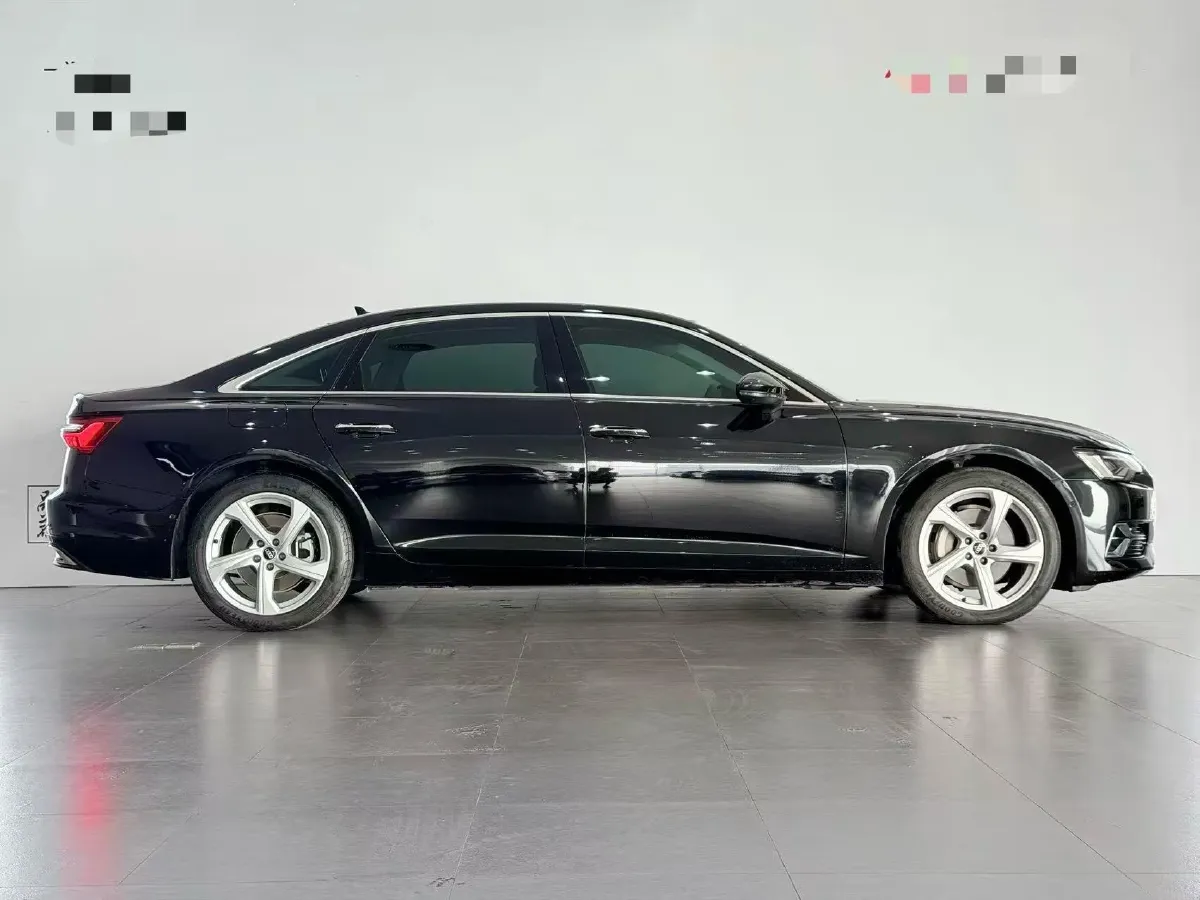2023 Audi A6L 2.0T 245HP L4 7DCT,autocango,china used car exporter,china ev exporter,chinese used car exporter,chinese used ev exporter