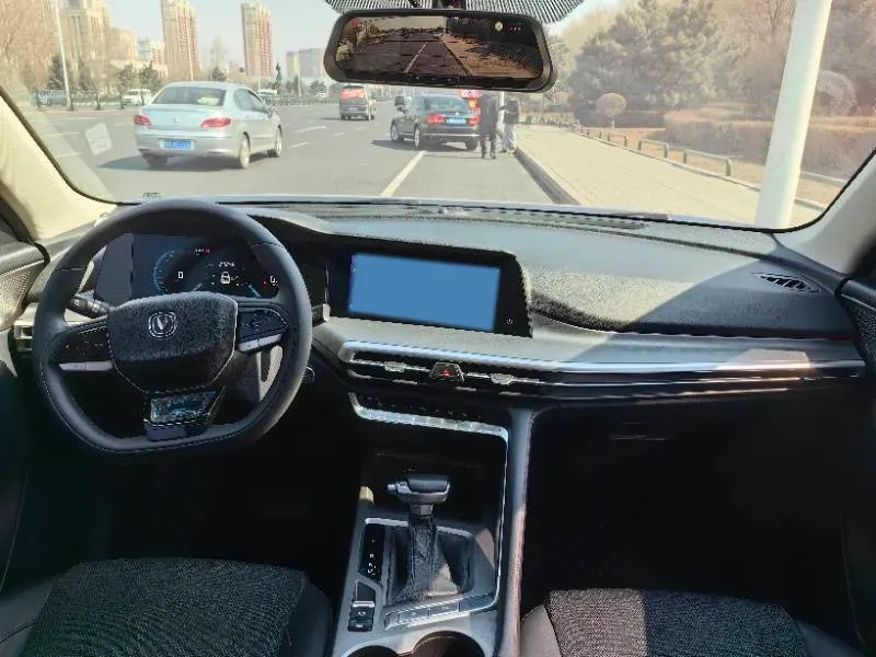 2023 ChangAn CS35 Plus 1.4T 160HP L4 7DCT,autocango,china used car exporter,china ev exporter,chinese used car exporter,chinese used ev exporter