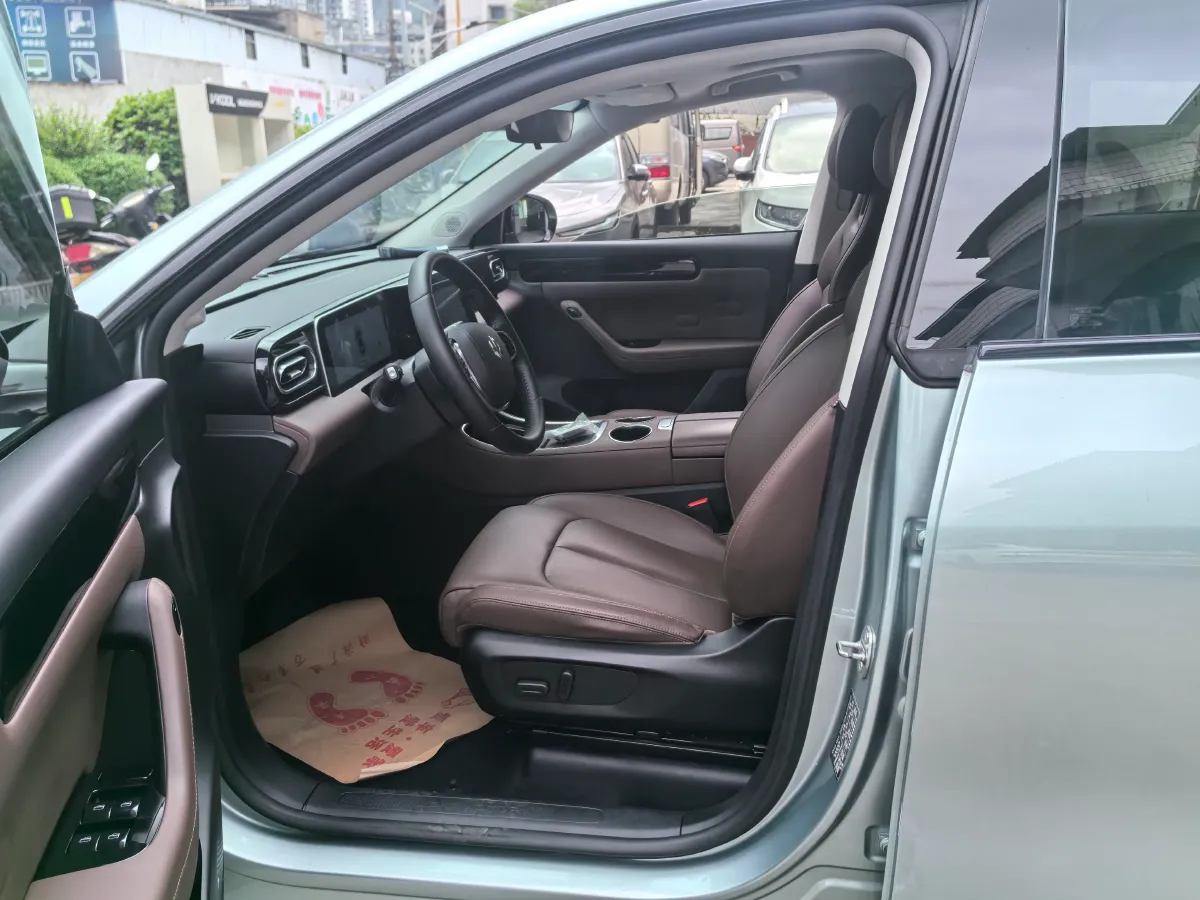 2023 Leapmotor C11 BEV 69.2KWH,autocango,china used car exporter,china ev exporter,chinese used car exporter,chinese used ev exporter