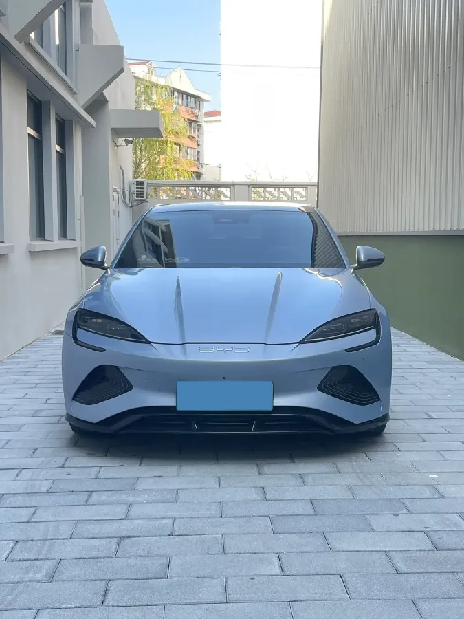 2022 AITO AITO M5 Range Extended 125HP REEV 40KWH,autocango,china used car exporter,china ev exporter,chinese used car exporter,chinese used ev exporter