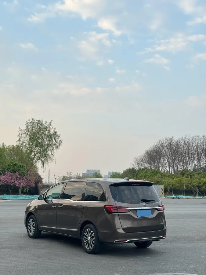 2021 Buick GL8 2.0T 237HP L4 9AT,autocango,china used car exporter,china ev exporter,chinese used car exporter,chinese used ev exporter