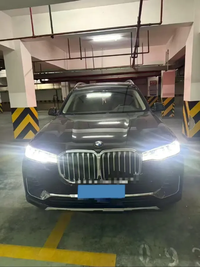 2022 BMW X7 3.0T 340HP L6 8AT,autocango,china used car exporter,china ev exporter,chinese used car exporter,chinese used ev exporter