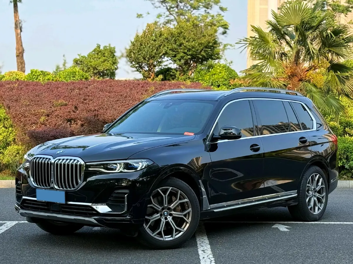 2022 BMW X7 3.0T 340HP L6 8AT,autocango,china used car exporter,china ev exporter,chinese used car exporter,chinese used ev exporter