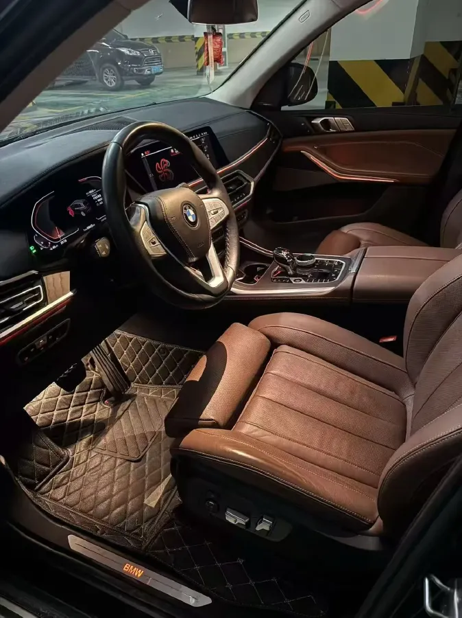 2022 BMW X7 3.0T 340HP L6 8AT,autocango,china used car exporter,china ev exporter,chinese used car exporter,chinese used ev exporter