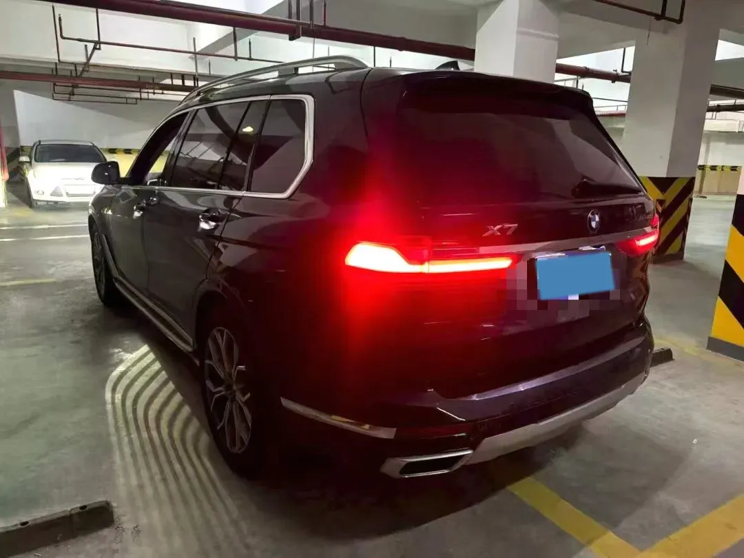 2022 BMW X7 3.0T 340HP L6 8AT,autocango,china used car exporter,china ev exporter,chinese used car exporter,chinese used ev exporter