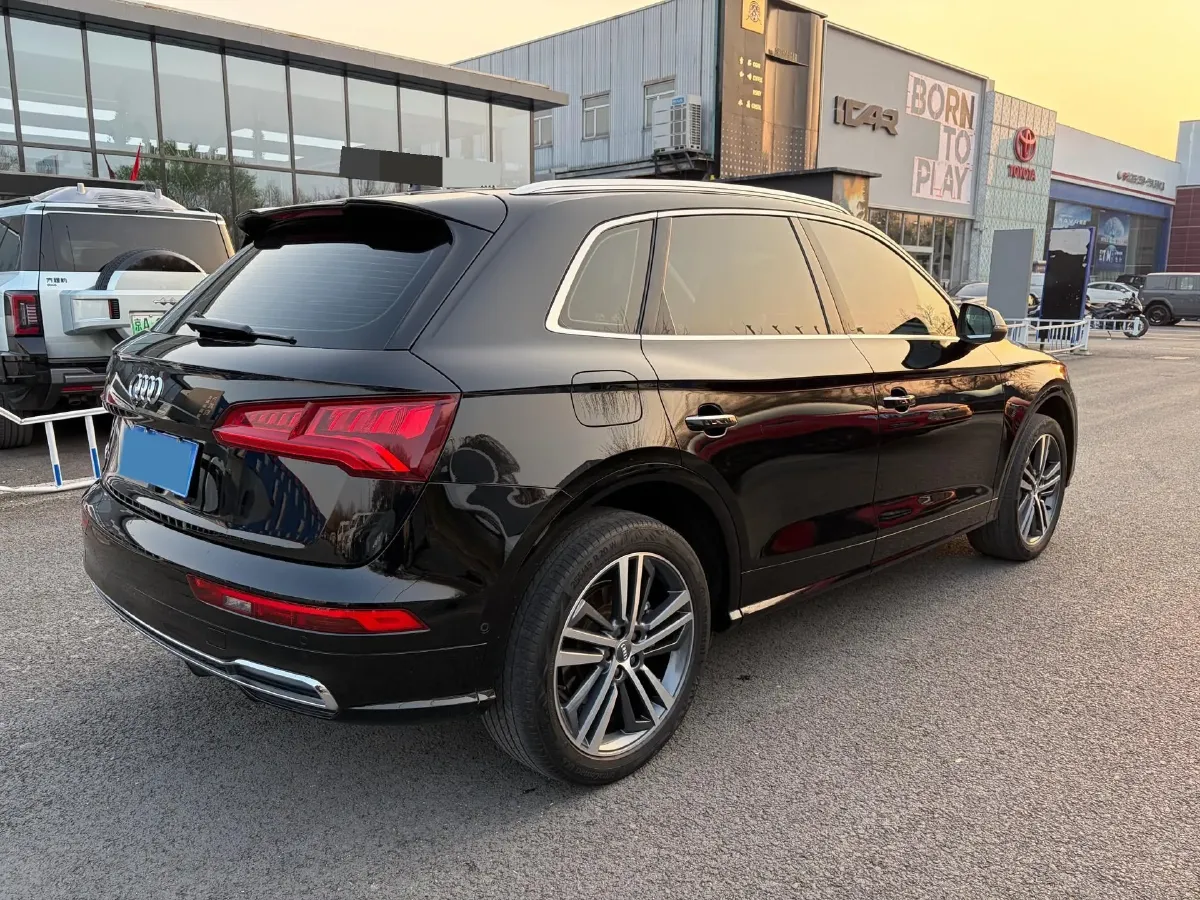 2020 Audi Q5L 2.0T 252HP L4 7DCT,autocango,china used car exporter,china ev exporter,chinese used car exporter,chinese used ev exporter