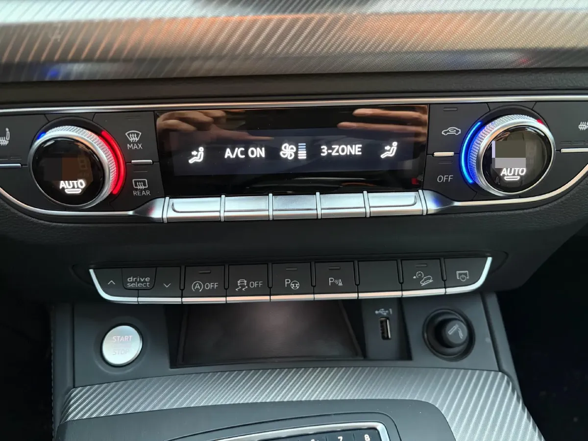 2020 Audi Q5L 2.0T 252HP L4 7DCT,autocango,china used car exporter,china ev exporter,chinese used car exporter,chinese used ev exporter