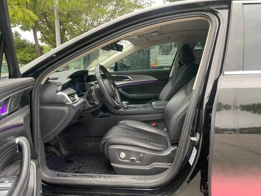 2023 HongQi H5 2.0T 224HP L4 8AT,autocango,china used car exporter,china ev exporter,chinese used car exporter,chinese used ev exporter