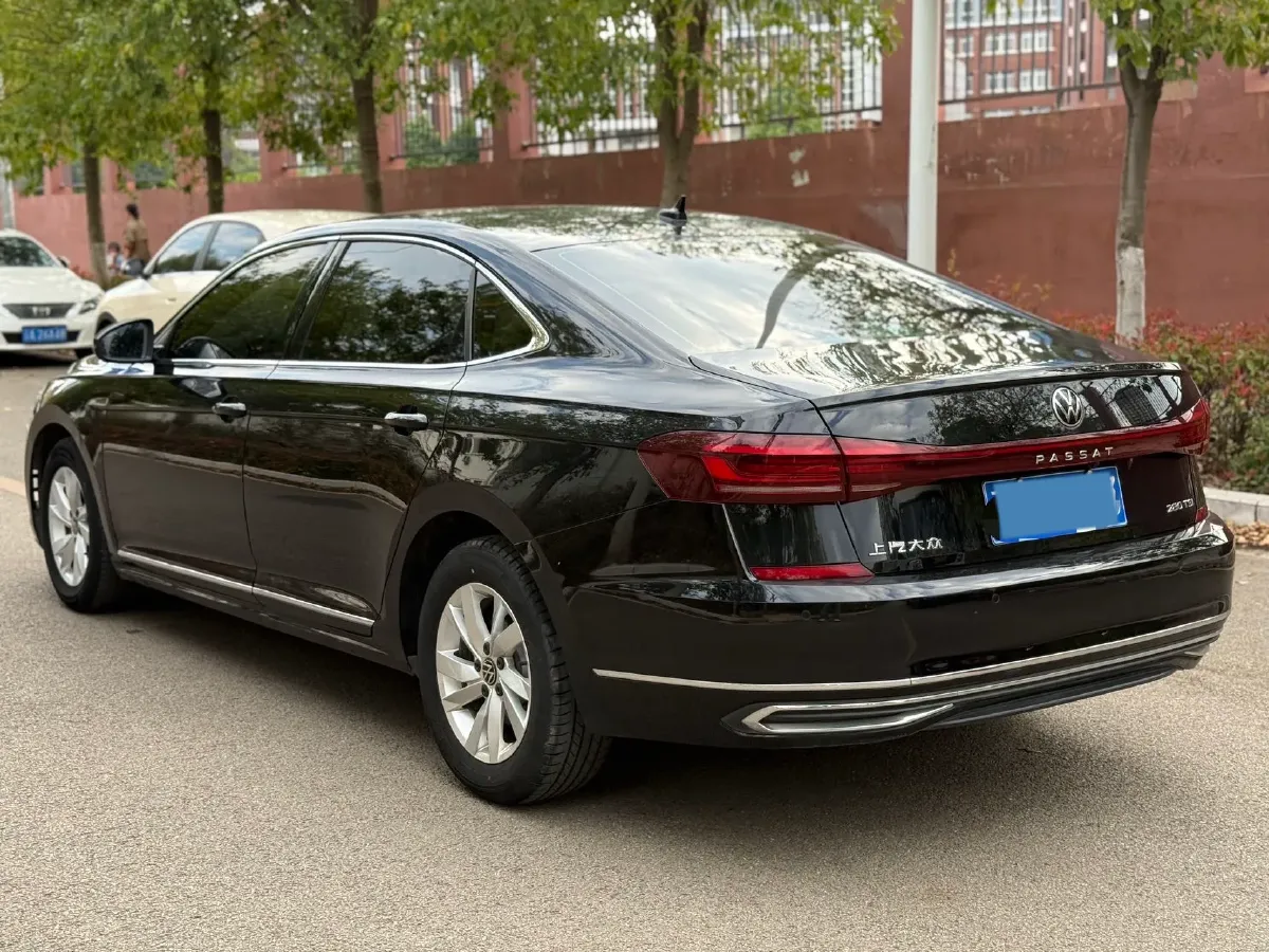 2024 Volkswagen Passat 1.4T 150HP L4 7DCT,autocango,china used car exporter,china ev exporter,chinese used car exporter,chinese used ev exporter