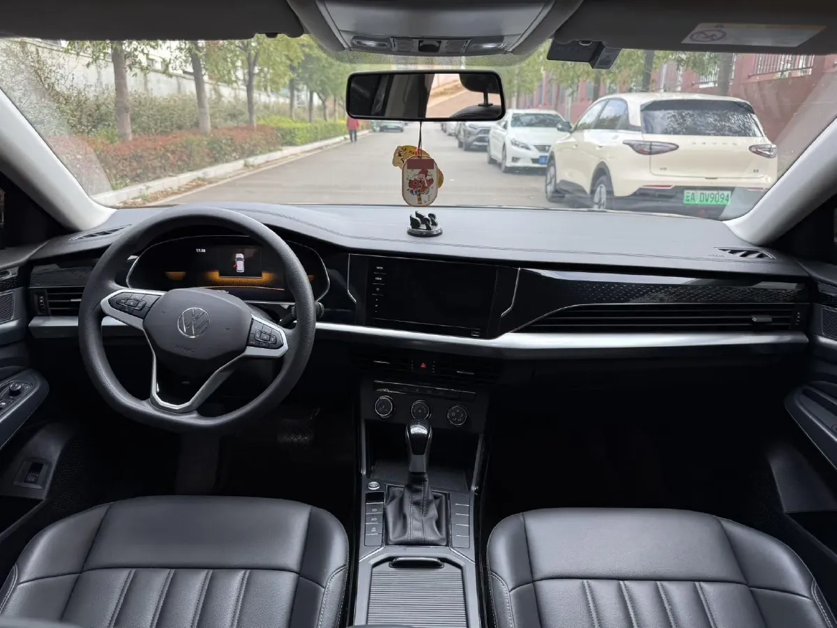 2024 Volkswagen Passat 1.4T 150HP L4 7DCT,autocango,china used car exporter,china ev exporter,chinese used car exporter,chinese used ev exporter