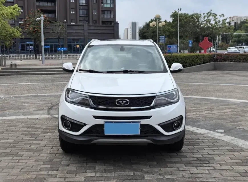 2017 KaiYi X5 1.5T 152HP L4 CVT,autocango,china used car exporter,china ev exporter,chinese used car exporter,chinese used ev exporter